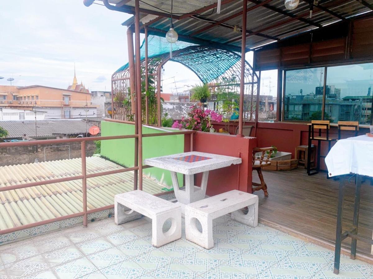 Ying Hostel Bangkok Exterior photo