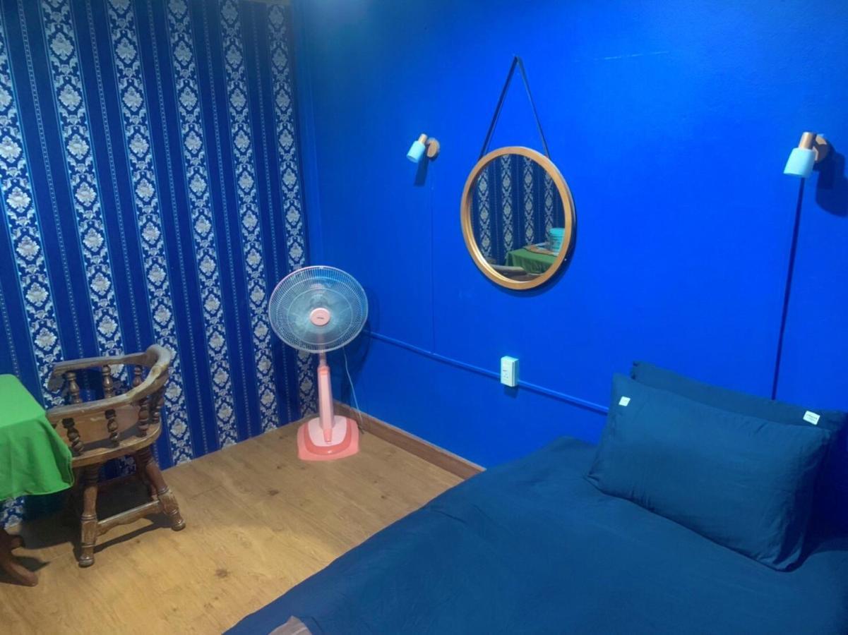 Ying Hostel Bangkok Exterior photo